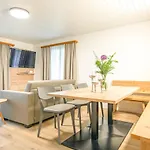 Kehr - Aare Jungfrau Ag 公寓 *